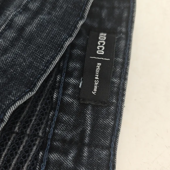 True Religion Men's Dark Blue Relaxed Jeans - Picture 3 of 8